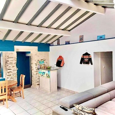 Charmante Maison Atypique En Village Saint-Colombin Экстерьер фото